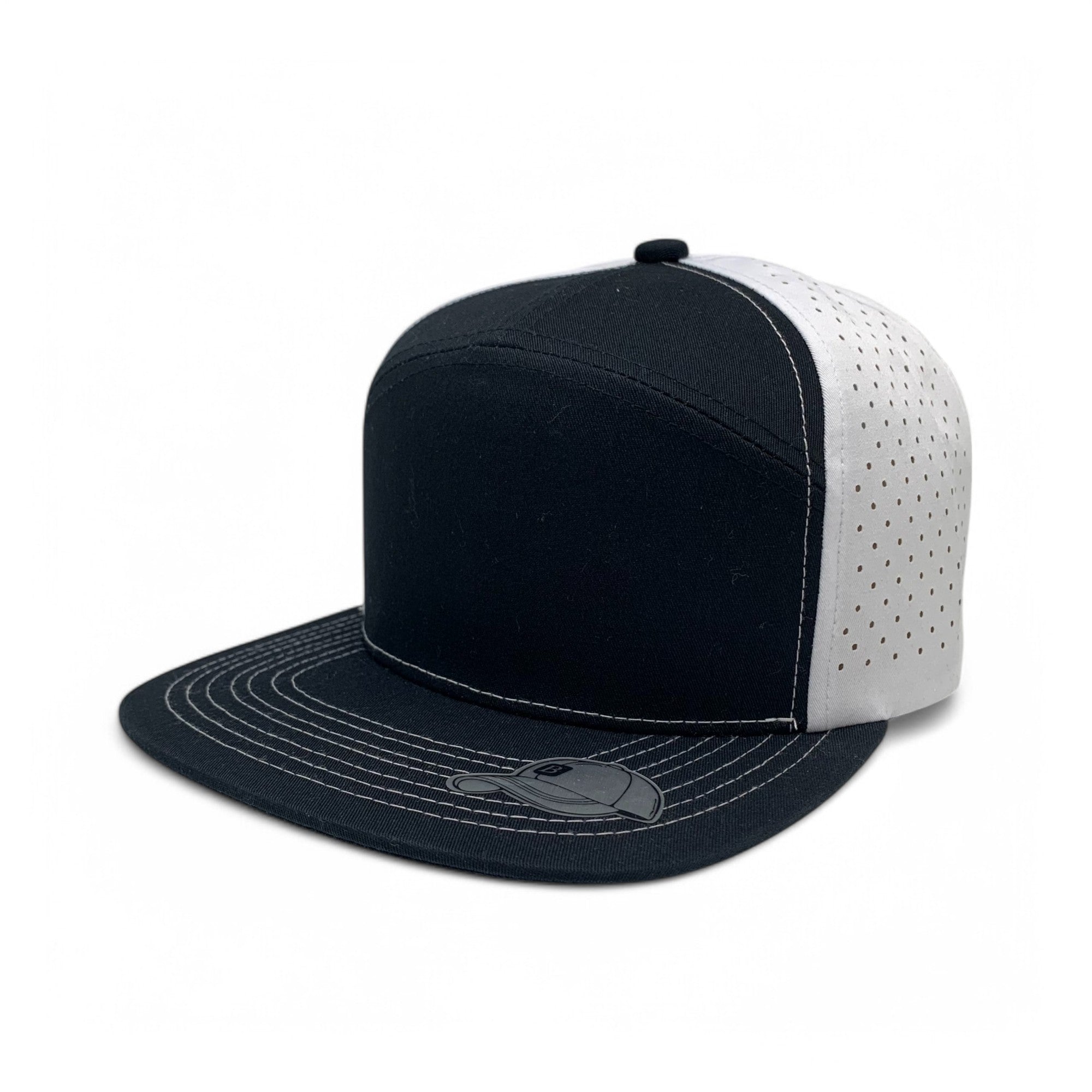 https://cdn.shopify.com/s/files/1/0683/3235/5887/files/blkwht1_059924a0-48ae-409f-be3c-becc713e607f.jpg?v=1738268113
