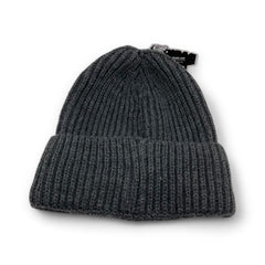 https://cdn.shopify.com/s/files/1/0683/3235/5887/files/d.gray_285dd1c0-348d-4dc8-a56e-6cdfad4503c3.jpg?v=1738128728